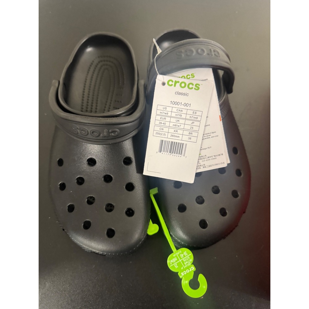 Crocs Classic Clog Black Unisex M7 W9 Water Friendly Comfort Shoes 10001-001 NWT